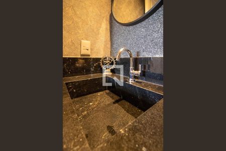 Lavabo de apartamento à venda com 3 quartos, 120m² em Vila Suzana, São Paulo