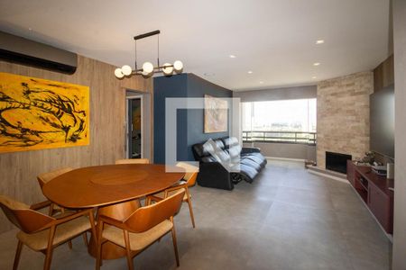 Sala  de apartamento à venda com 3 quartos, 120m² em Vila Suzana, São Paulo