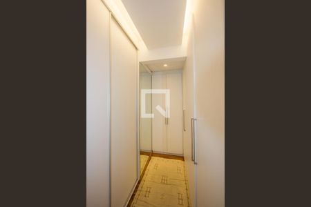Corredor de apartamento para alugar com 2 quartos, 104m² em Brooklin, São Paulo