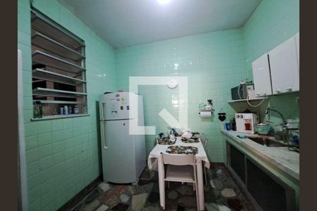 Casa à venda com 3 quartos, 200m² em Santa Rosa, Niterói