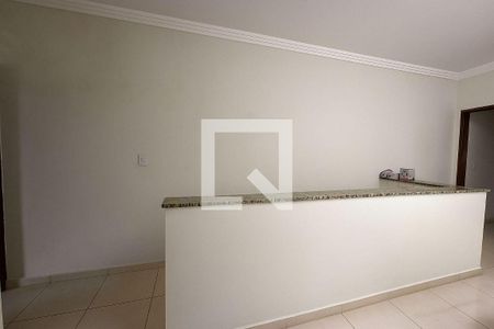 Casa à venda com 3 quartos, 132m² em Vila Santa Isabel, São Paulo