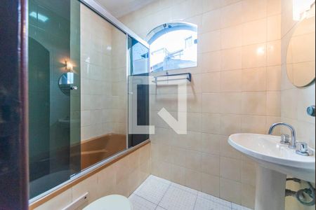 Banheiro 2 de casa para alugar com 3 quartos, 135m² em Vila América, Santo André