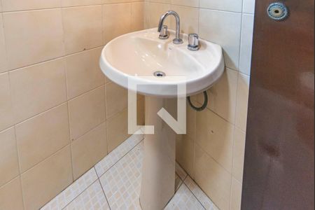 Banheiro 2 de casa para alugar com 3 quartos, 135m² em Vila América, Santo André