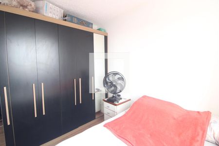 Quarto 1 de apartamento para alugar com 2 quartos, 35m² em Jardim Itacolomi, São Paulo