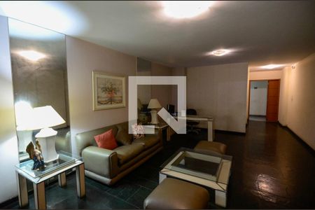 Hall de apartamento para alugar com 4 quartos, 140m² em Grajaú, Rio de Janeiro