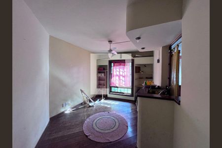Sala de casa à venda com 4 quartos, 360m² em Vargem Grande, Rio de Janeiro