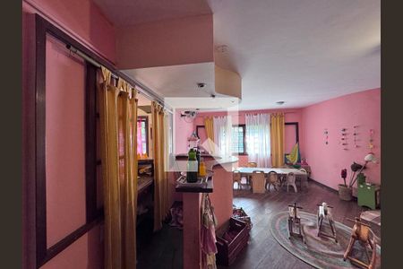 Sala de casa à venda com 4 quartos, 360m² em Vargem Grande, Rio de Janeiro