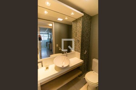 Lavabo de apartamento à venda com 2 quartos, 76m² em Icaraí, Niterói