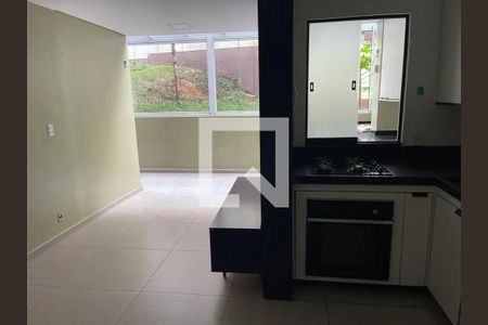 Cozinha de apartamento para alugar com 2 quartos, 70m² em Piqueri, São Paulo