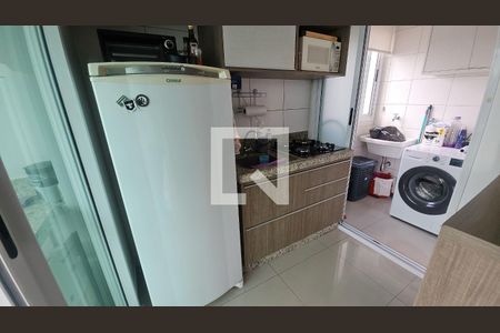 Sala/Cozinha de apartamento para alugar com 1 quarto, 45m² em Setor Bueno, Goiânia