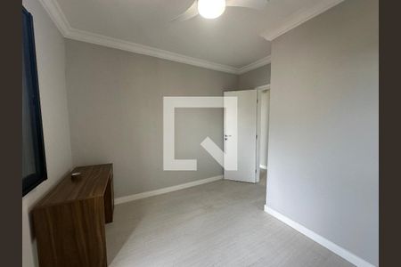 Quarto 1 de apartamento para alugar com 2 quartos, 60m² em Jardim Tupanci, Barueri