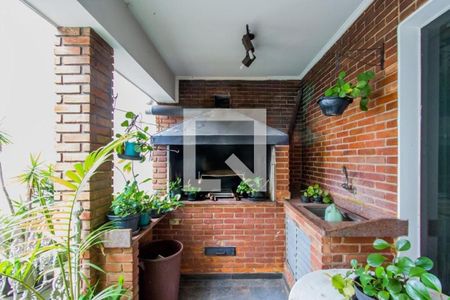 Casa à venda com 5 quartos, 712m² em Vila Cordeiro, São Paulo