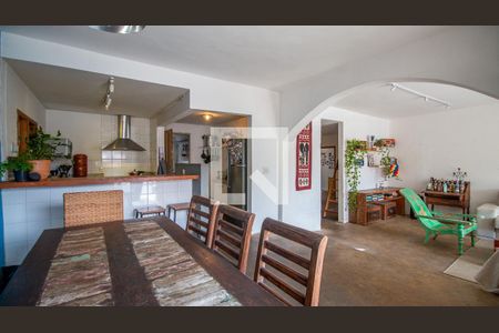 Sala de casa à venda com 3 quartos, 184m² em Tijuca, Rio de Janeiro