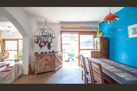 Sala de casa à venda com 3 quartos, 184m² em Tijuca, Rio de Janeiro