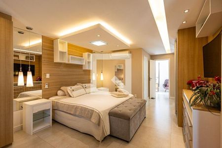 Casa à venda com 5 quartos, 252m² em Camboinhas, Niterói