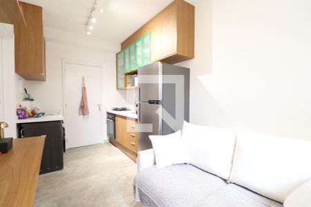 Sala/Cozinha de apartamento para alugar com 1 quarto, 33m² em Parque Industrial Tomas Edson, São Paulo