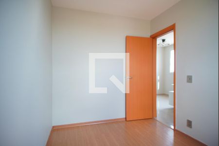 Quarto 1 de apartamento à venda com 2 quartos, 45m² em Humaitá, Porto Alegre