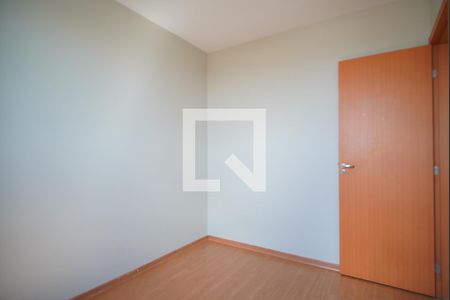 Quarto 1 de apartamento à venda com 2 quartos, 45m² em Humaitá, Porto Alegre