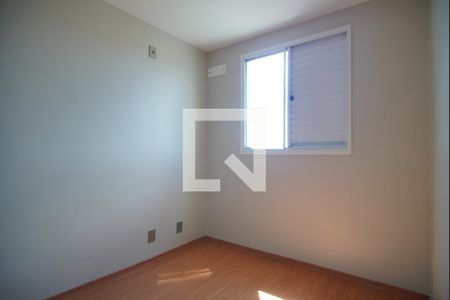 Quarto 2 de apartamento à venda com 2 quartos, 45m² em Humaitá, Porto Alegre