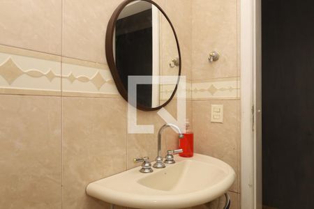 Lavabo de casa à venda com 3 quartos, 150m² em Vila Rosaria, São Paulo