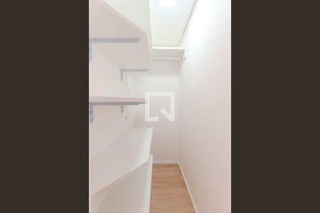 Closet de apartamento à venda com 1 quarto, 44m² em Bela Vista, São Paulo