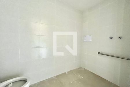 Banheiro de kitnet/studio à venda com 1 quarto, 24m² em Vila Santa Catarina, São Paulo
