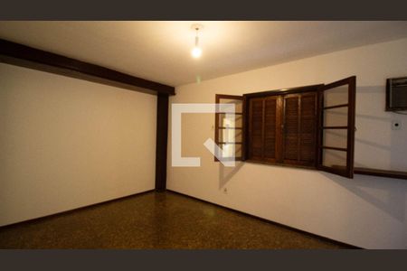 Quarto  de casa de condomínio à venda com 5 quartos, 333m² em Pendotiba, Niterói
