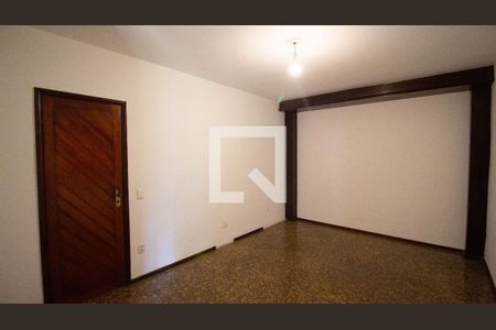 Quarto  de casa de condomínio à venda com 5 quartos, 333m² em Pendotiba, Niterói