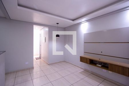 Sala de apartamento para alugar com 2 quartos, 50m² em Trindade, São Gonçalo