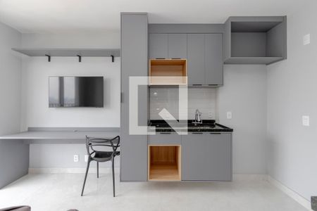 Sala/Cozinha de apartamento à venda com 1 quarto, 27m² em Campo Belo, São Paulo