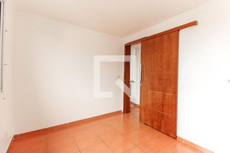 Quarto 1 de apartamento para alugar com 2 quartos, 50m² em Jardim Nair, São Paulo