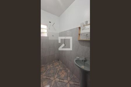 Banheiro de casa para alugar com 1 quarto, 90m² em Vila Maria de Maggi, Suzano