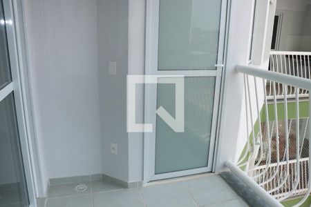 Varanda da Sala de apartamento para alugar com 2 quartos, 85m² em Parque Esplanada do Embu, Embu das Artes