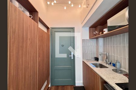 Cozinha de apartamento à venda com 1 quarto, 18m² em Copacabana, Rio de Janeiro