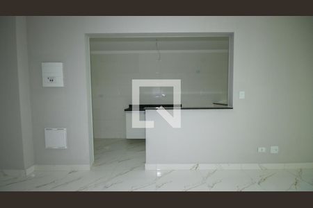 Cozinha de apartamento para alugar com 2 quartos, 77m² em Nova Mirim, Praia Grande