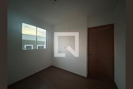 Quarto 2 de apartamento para alugar com 2 quartos, 42m² em Rondônia, Novo Hamburgo