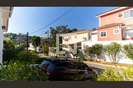 Vista da Sala de casa de condomínio à venda com 4 quartos, 200m² em Badu, Niterói