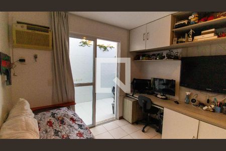Quarto de casa de condomínio à venda com 4 quartos, 200m² em Badu, Niterói