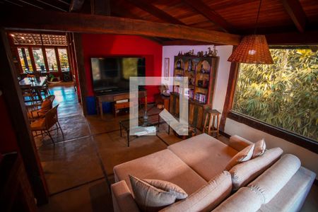 Sala de casa à venda com 5 quartos, 500m² em Parque do Engenho, Nova Lima