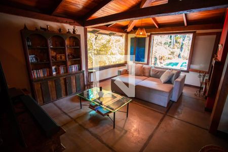 Sala de casa à venda com 5 quartos, 500m² em Parque do Engenho, Nova Lima