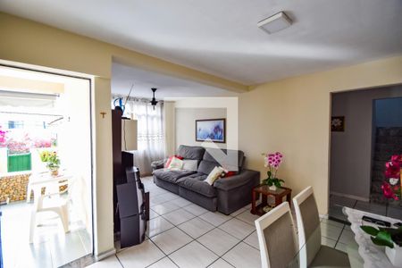 Sala de casa de condomínio à venda com 3 quartos, 40m² em Higienópolis, Rio de Janeiro