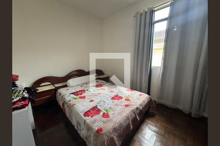 Quarto de casa à venda com 2 quartos, 209m² em Santo Andre, Belo Horizonte