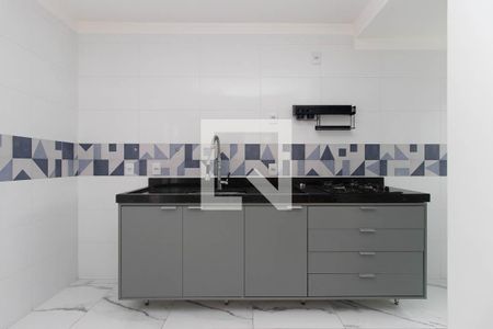 Cozinha e Área de Serviço de apartamento à venda com 3 quartos, 70m² em Vila Nivi, São Paulo