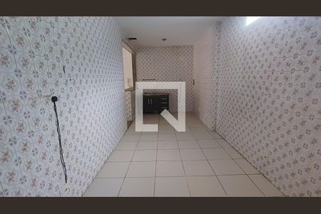 Cozinha de casa de condomínio à venda com 2 quartos, 100m² em Taquara, Rio de Janeiro