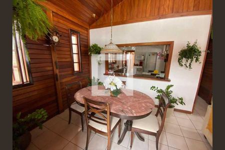 Casa à venda com 5 quartos, 393m² em Jardim Guanabara, Rio de Janeiro