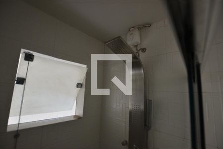 Banheiro de casa para alugar com 1 quarto, 70m² em Bento Ribeiro, Rio de Janeiro