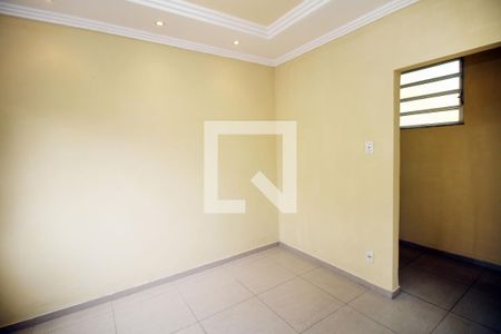 Sala 2 de casa à venda com 5 quartos, 150m² em Brás de Pina, Rio de Janeiro