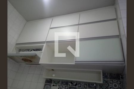 Cozinha de apartamento à venda com 2 quartos, 55m² em Sagrada Família, Belo Horizonte