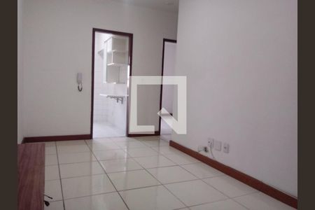 Sala de apartamento à venda com 2 quartos, 55m² em Sagrada Família, Belo Horizonte