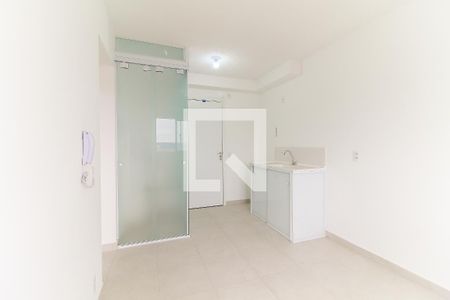 Sala/Cozinha de apartamento para alugar com 2 quartos, 30m² em Colônia (zona Leste), São Paulo